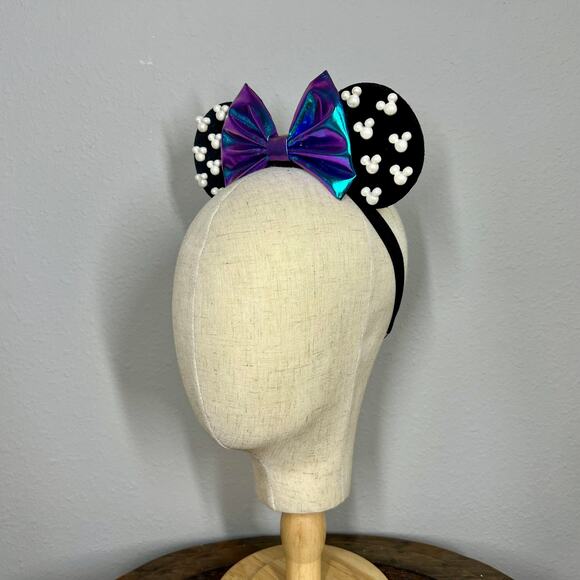 Midnight Pearl Elastic Minnie Ears | Disney-Inspired Adjustable Mouse Ears - Picture 3 of 5